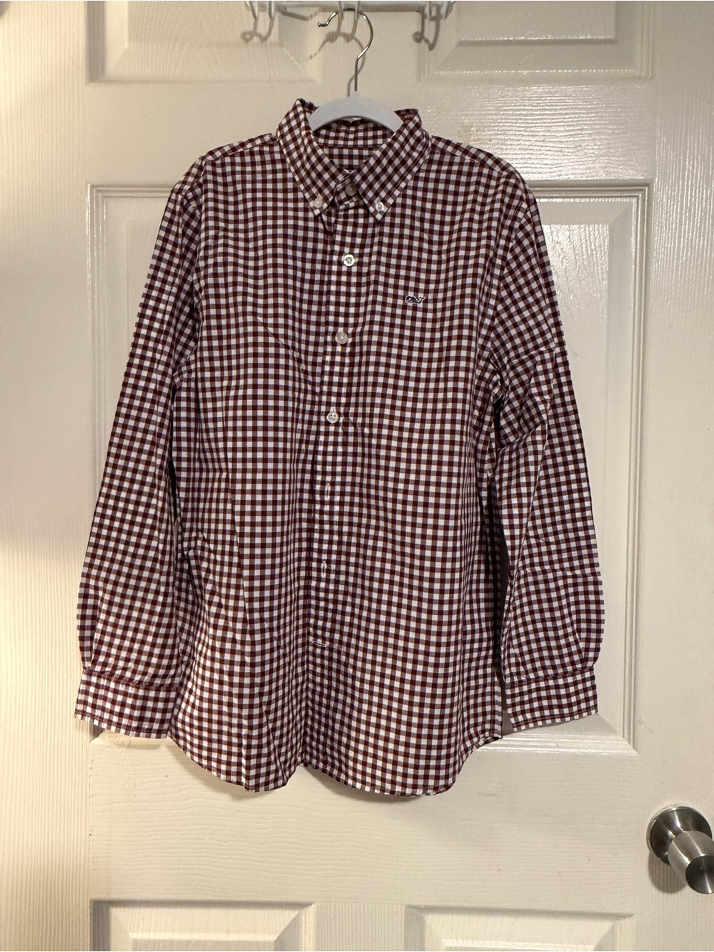 Vineyard Vines kids Burgundy/brown ish and White size M (12-14)